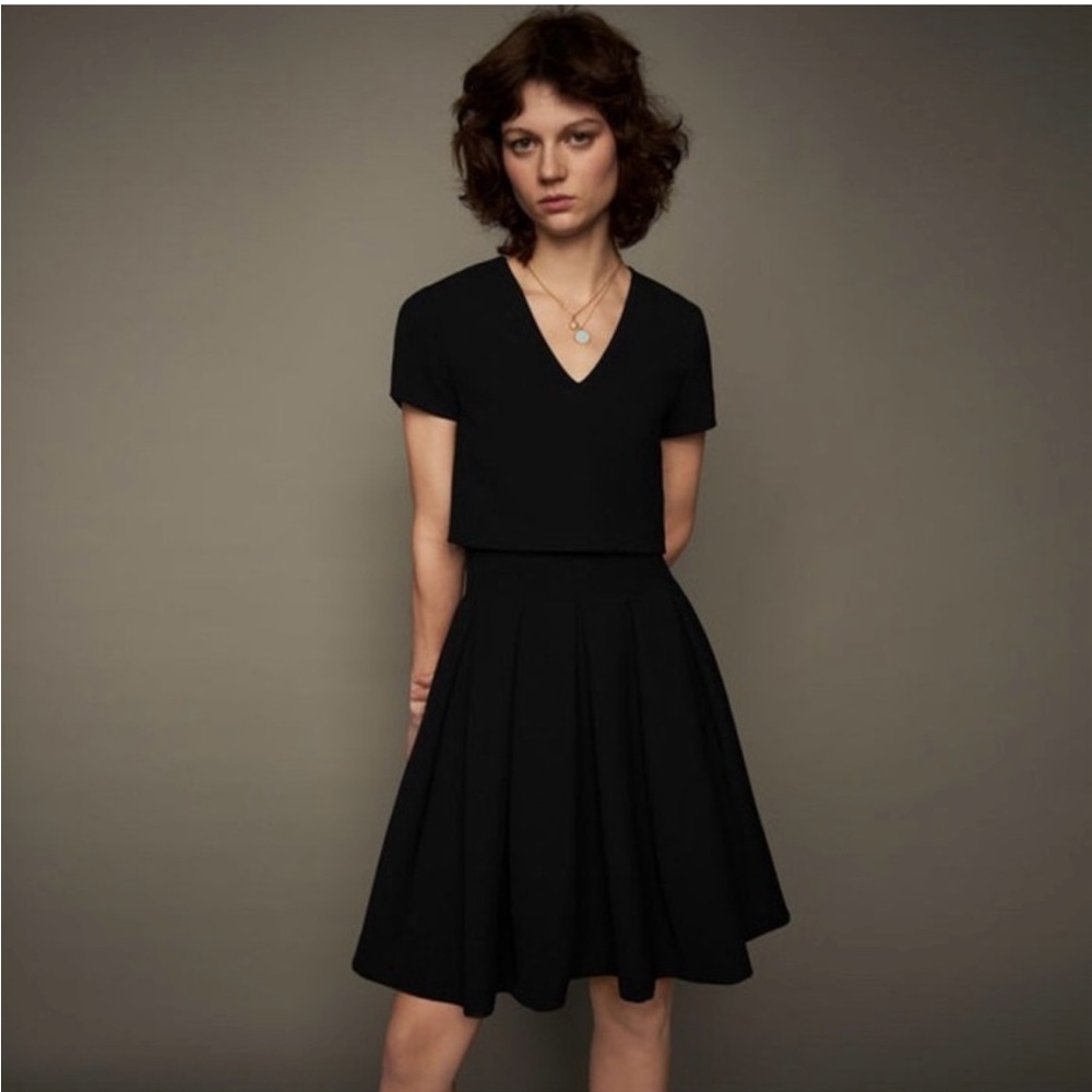 Maje Rozane Black V-Neck Dress
New with tags
Size 2 / US size M
Pleated skirt